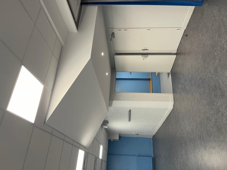 Salle polyvalente " La salle Bleue" - Détail plafond