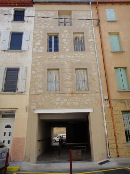 Façade passage urbain