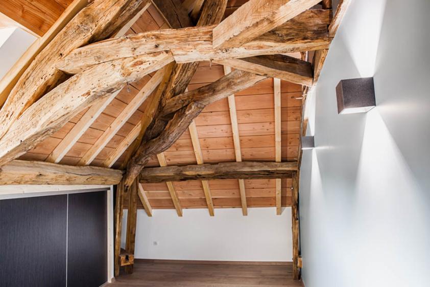  Logement 1 - Chambre - Ancien presbytère de Magnieu 