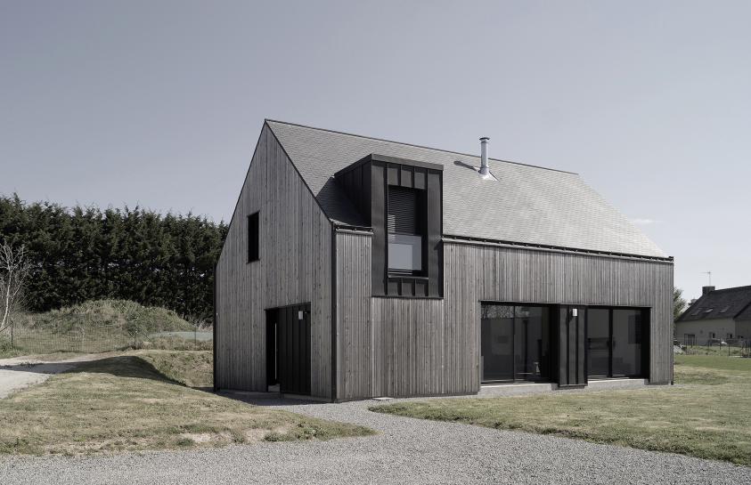 Façade d'entrée/jardin