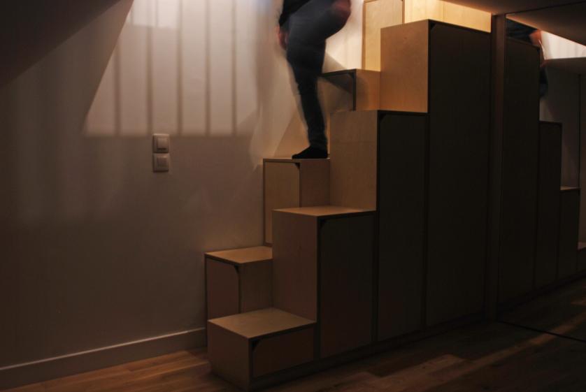 photo_stairs.jpg