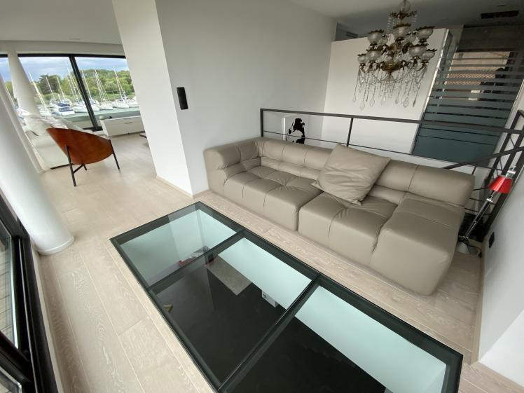 plancher_de_verre_2.jpg