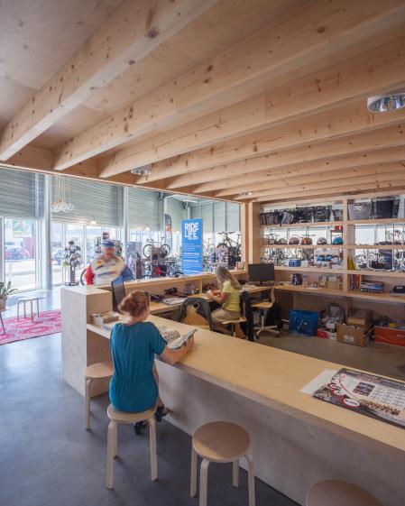 challans-cycles_prineau-magasin-9-resize.jpg