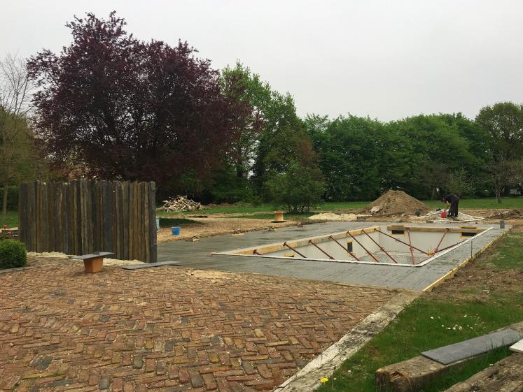 04_-_chantier_coulage_de_la_dalle.jpg