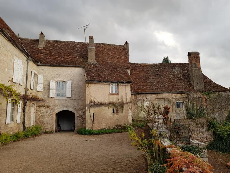 Vue du porche d'entrée