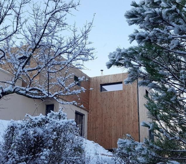 08-maison_bois_briques.jpg