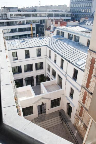 01_cour_exterieure_01.jpg