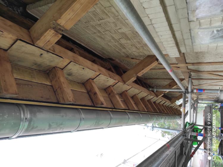 CHANTIER réprise bois couverture