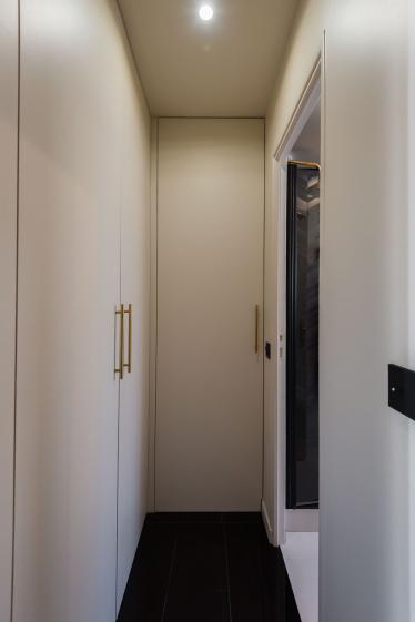 Placard sur mesure pour rangements et machines