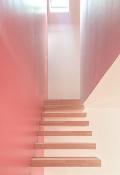 Vue de l’escalier flottante