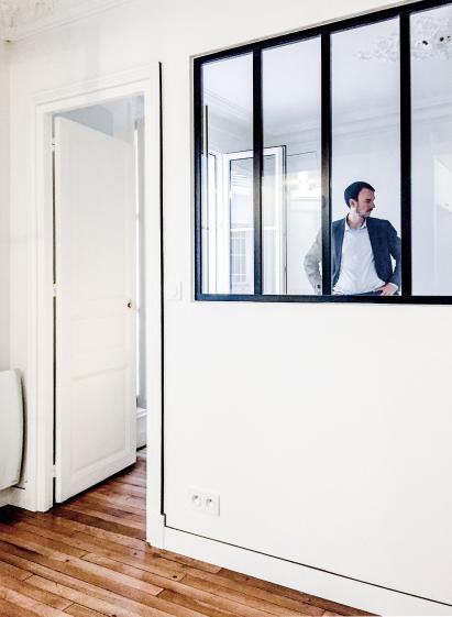 Benoit derrière la verrière