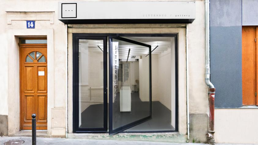VUE EXTERIEUR DE LA FACADE VITREE 
