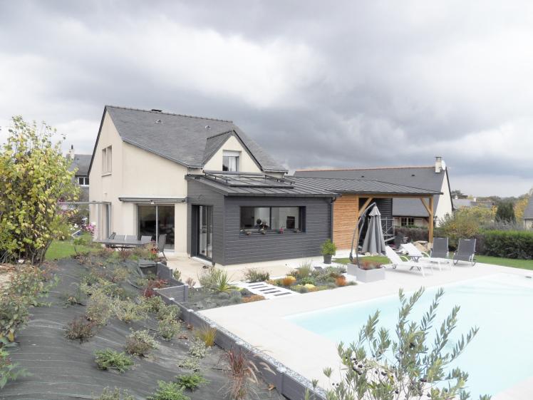 Vue depuis le partie haute du jardin 2