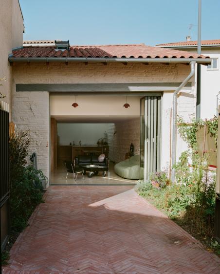 02-9618-01-b-22-29_abracadabra_loft.jpg