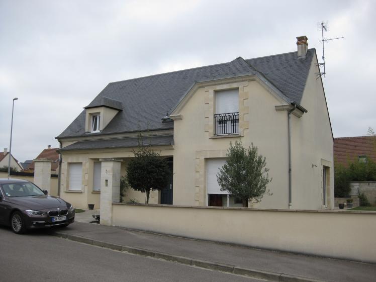Façade sur entrée
