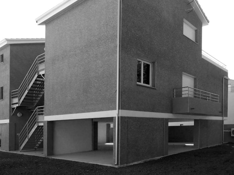 zacharewicz_architecte_beziers_bureaux_escalier_metal.jpg