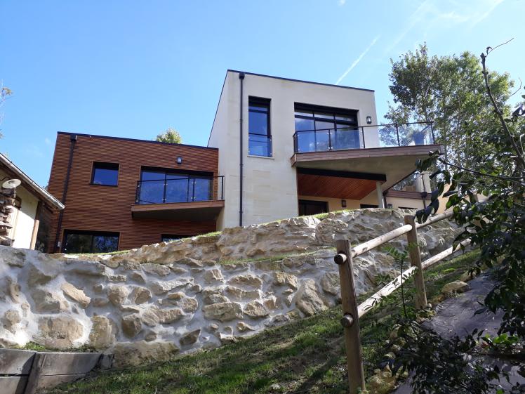 Maison dans la forêt