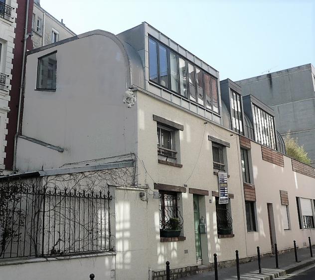 MAISON DANS PARIS