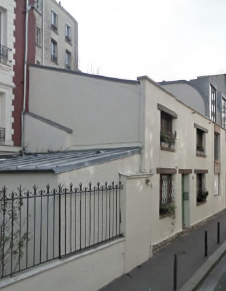 MAISON DANS PARIS