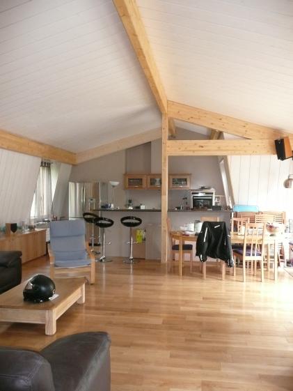 MAISON SUR LE TOIT