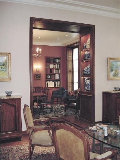 DECO 2001