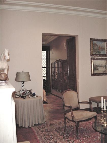 DECO 2001