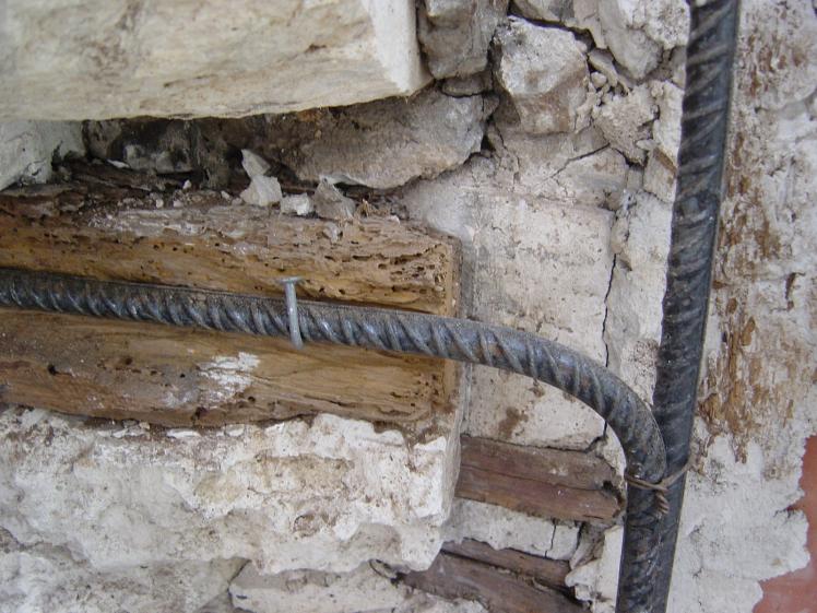 RESTAURATION LOURDE DES FACADES COUR