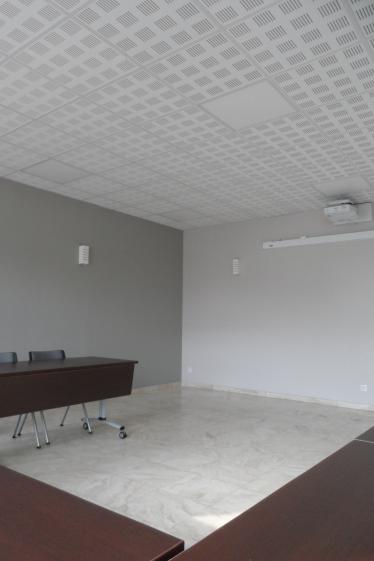 La salle du conseil et des mariages aprés travaux d'installation d'un vidéo proj