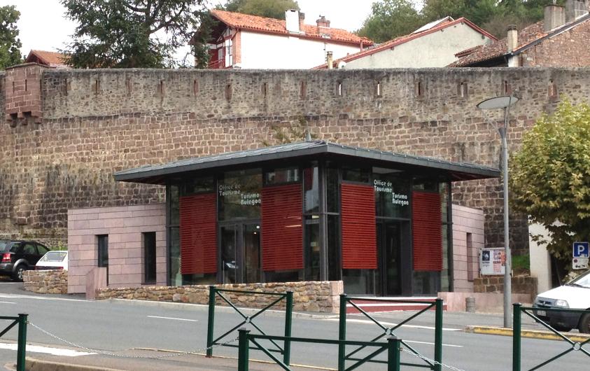 Office du tourisme de Saint Jean Pied de Port -Pascal JOPPIN Architecte DPLG- La
