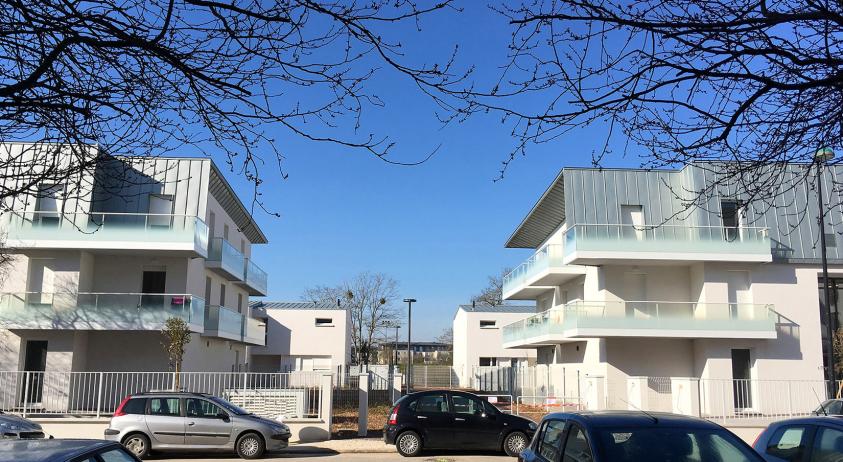 Allée vers l'espace vert