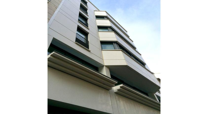 Détail façade sur rue