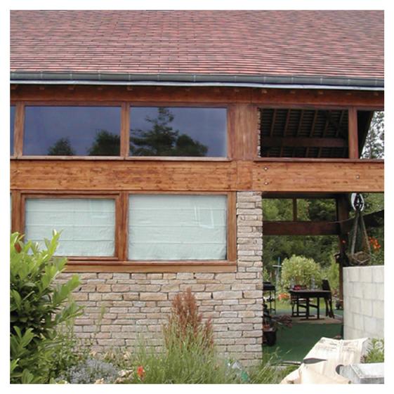bois, pierre et verre, détail architectural