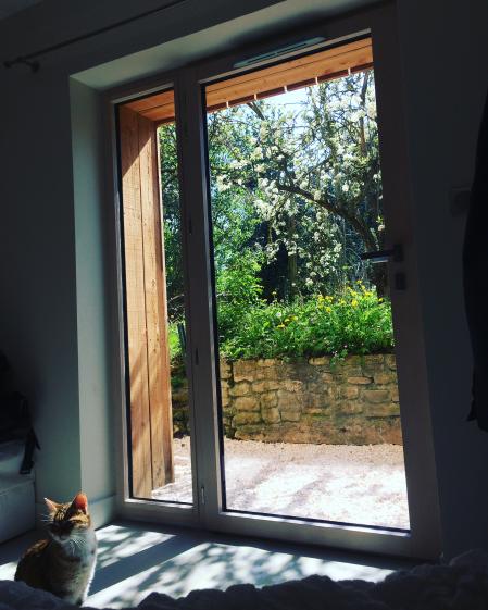 une chambre dans le jardin