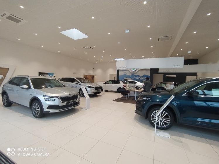 a54-st_thibault-concession_skoda-vue_interieure_2.jpg