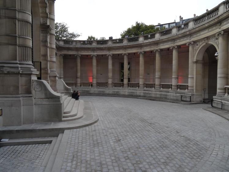 Façade sur cour 04