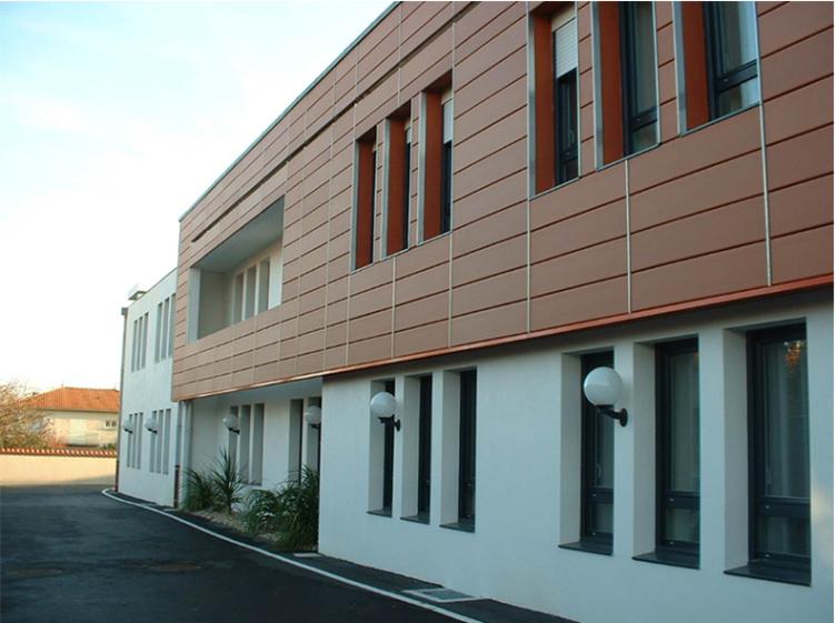 sur cour