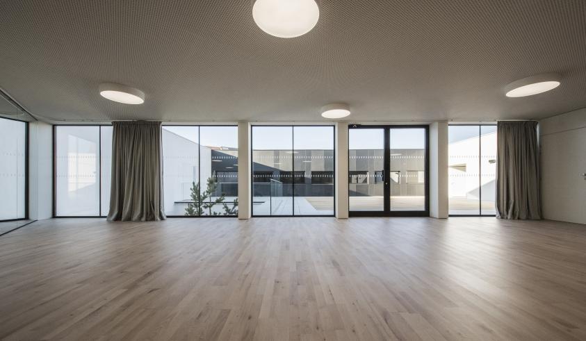 09_gymwi_salle_expression_corporelle_c_rhb_architectes_libredroits.jpg