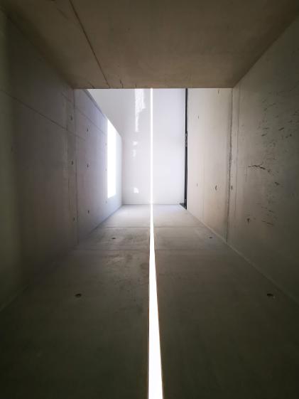 16_double_hauteur_escalier_c_rhb_architectes.jpg