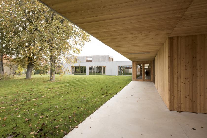 06_emgbm_preau_vue_nord_c_rhb_architectes_libredroits.jpg