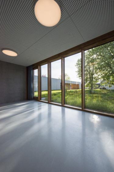 09_emgbn_atelier_periscolaire_c_rhb_architectes_libredroits.jpg