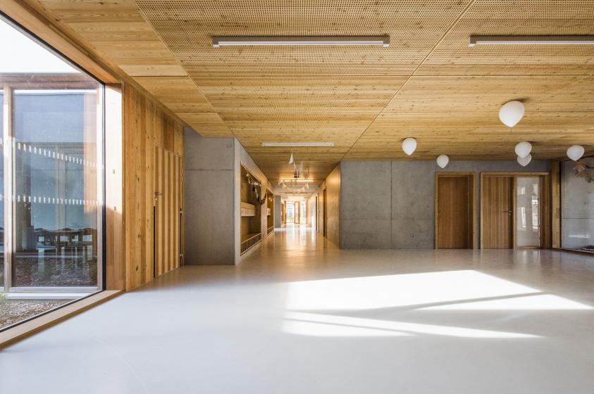 11_emgbn_hall_c_rhb_architectes_libredroits.jpg