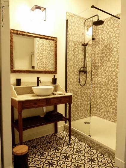 salle-de-bain-retro-marseille-provence-architecte.jpg
