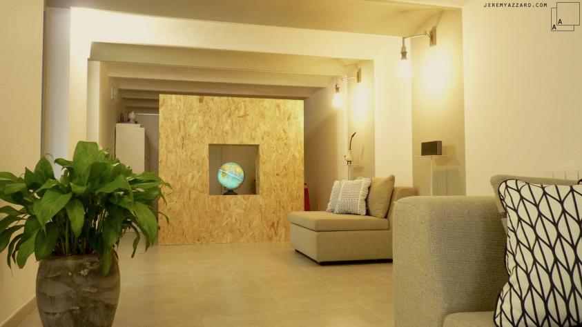 renovation-loft-cave-marseille-voutes-salon-osb-jeremy-azzaro-architecte.jpg