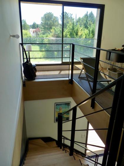 cadrage-vue-maison-contemporaine-bois-azzaro-architecte-min.jpg