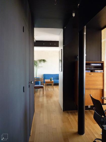 couloir-peinture-noir-marseille-azzaro-architecte.jpg