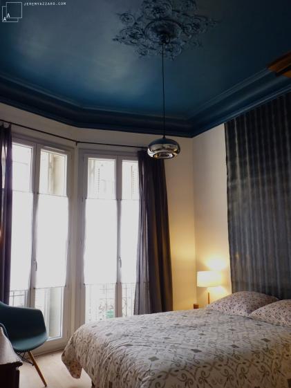 moulure-bleu-bourgeois-appartement-marseille-jeremy-azzaro-architecte-min.jpg
