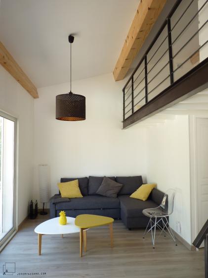 chambre-mezzanine-dependance-pavillon-acier-bois-azzaro-architecte-min.jpg