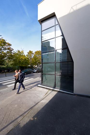 Vue angle du bâtiment © Alessia Loi