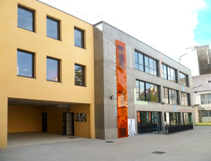 Vue façade côté cour © Rouge Basilic