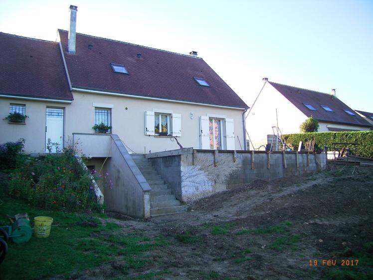En cours de chantier côté jardin 